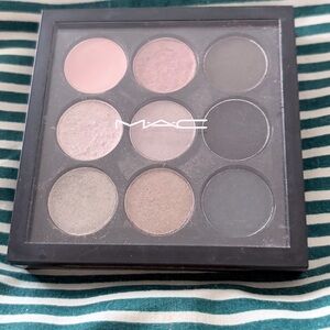MAC Smoky Metallic Times Nine Eye Shadow X9 Neutrals Palette